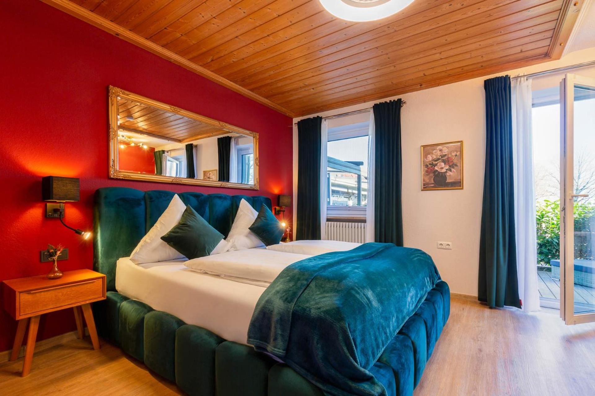 Hotel Schlossblick Chiemsee 프리엔암치엠시 외부 사진